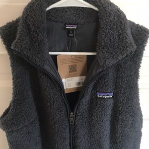 Grey Patagonia vest size medium (tags attached)